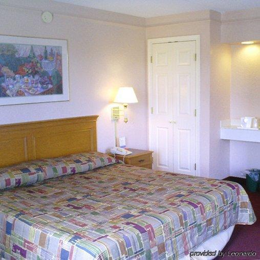 Bhagat Hotels Stone Mountain Atlanta BW Signature Collection Тъкър Стая снимка